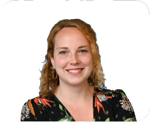 Portretfoto van Lindsay, lid van de activiteitencommissie.